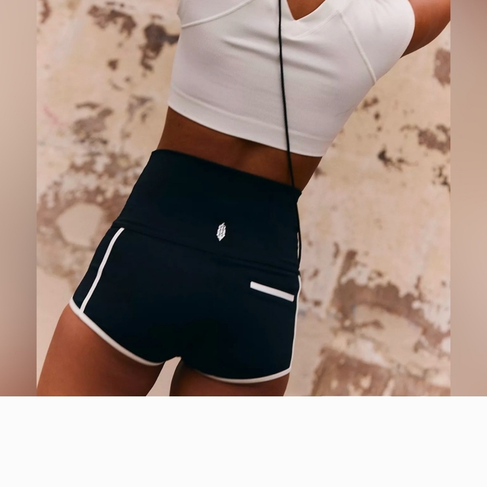 Free People Island Time Shorts Size M